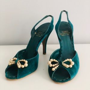 Moschino Cheap&Chic Green Velvet Pumps